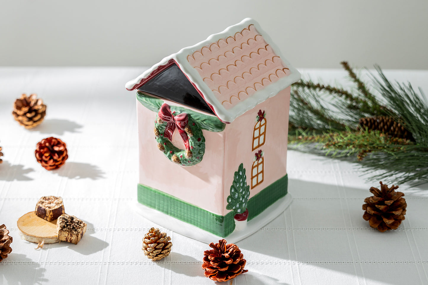 Potter's Studio Christmas Holiday Bakery House Cookie Jar