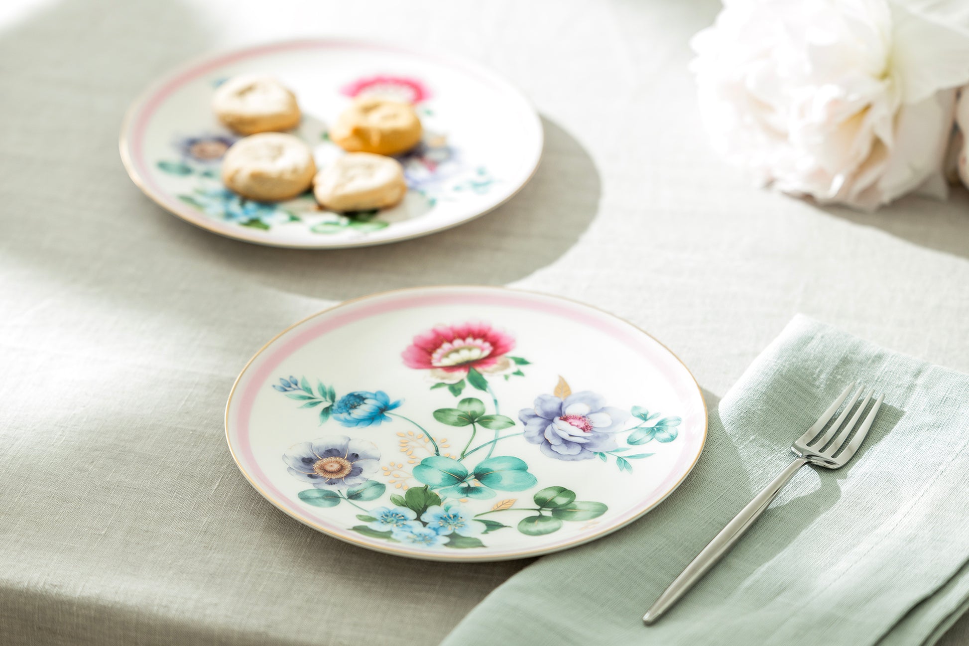 Grace Taeware Pink Flower Garden Fine Porcelain Dessert Plate