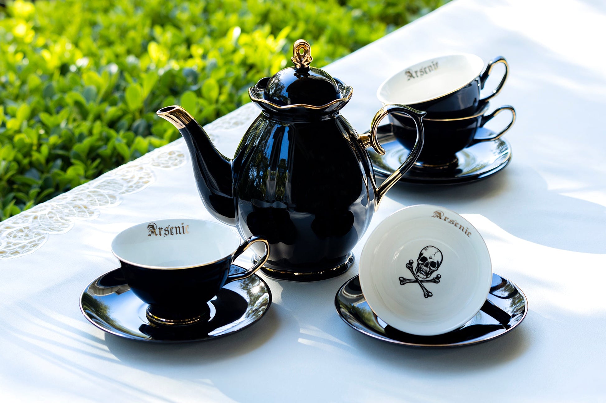 Grace Teaware Halloween Arsenic Skull Tea Set